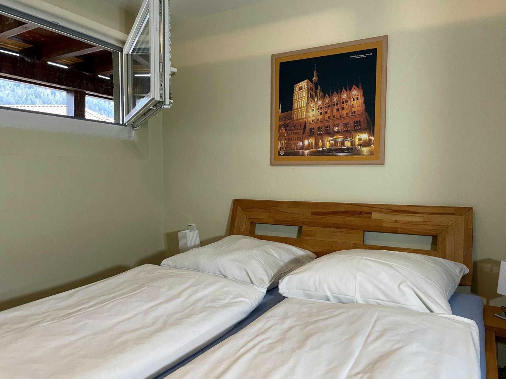 Aparthotel Schwarzwald Panorama Bad Wildbad Room photo