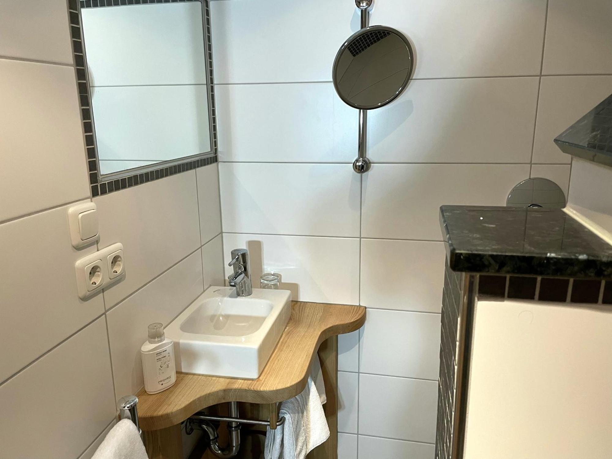Aparthotel Schwarzwald Panorama Bad Wildbad Room photo